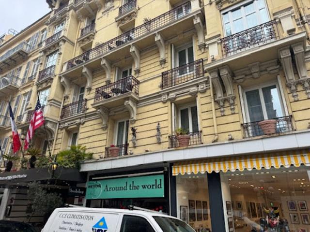 Bureau vente à Nice