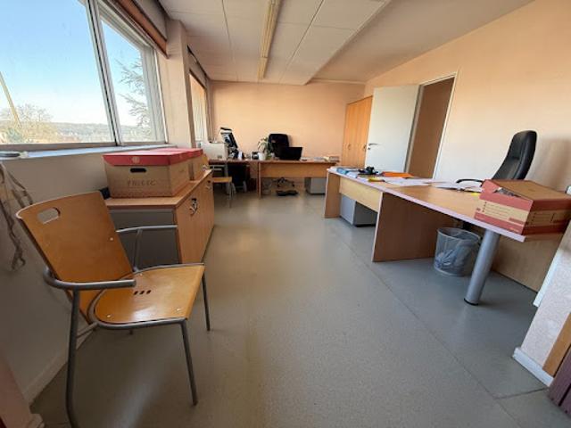 Bureau vente à Meaux, Villenoy