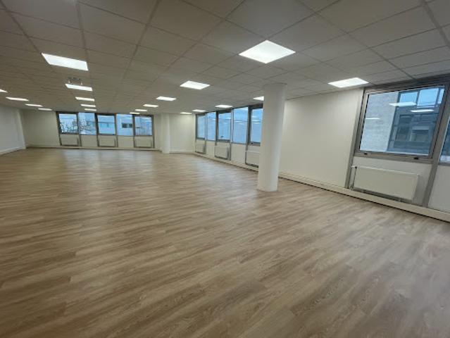 Bureau vente à Nanterre