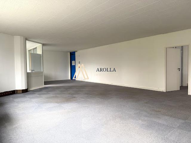 Bureau vente à Saint-Julien-en-Genevois, Archamps