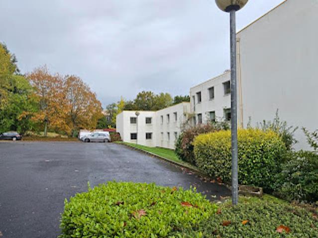 Bureau vente à Quimper, Bretagne