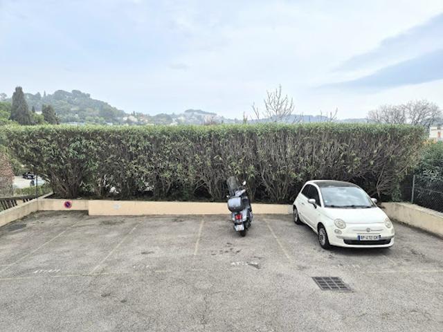 Bureau vente à Grasse, Le Cannet