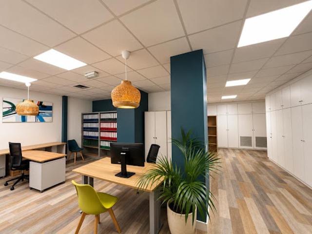 Bureau vente à Paris 17e Arrondissement, Paris