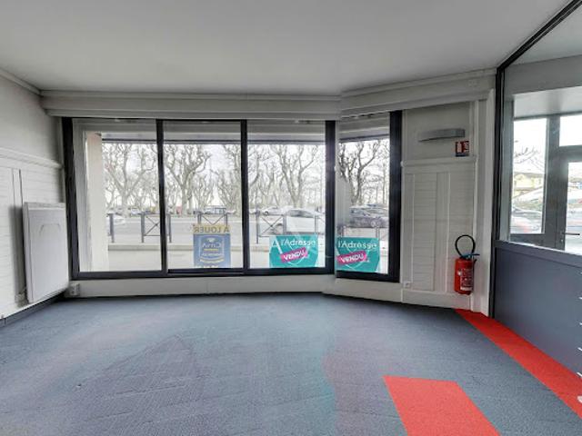 Bureau vente à Mâcon