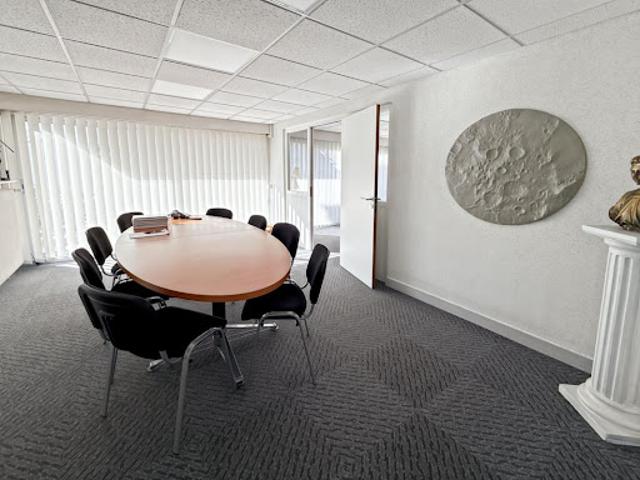 Bureau vente à Orléans