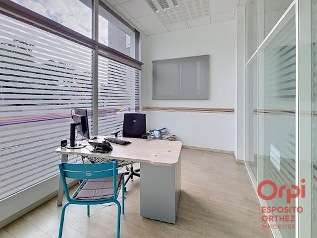 Bureau vente à Départ, Orthez