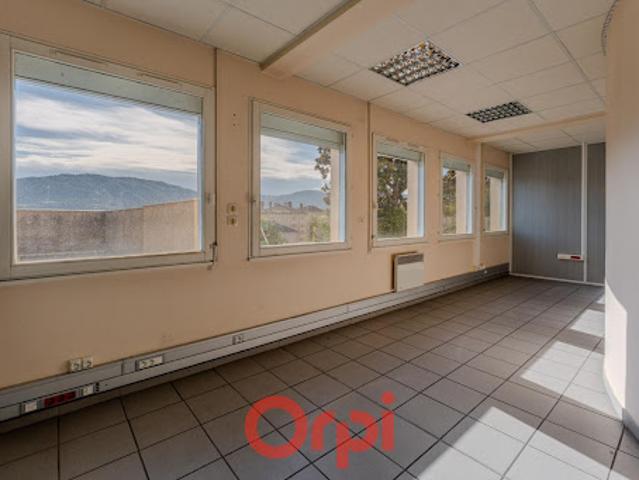 Bureau vente à Privas