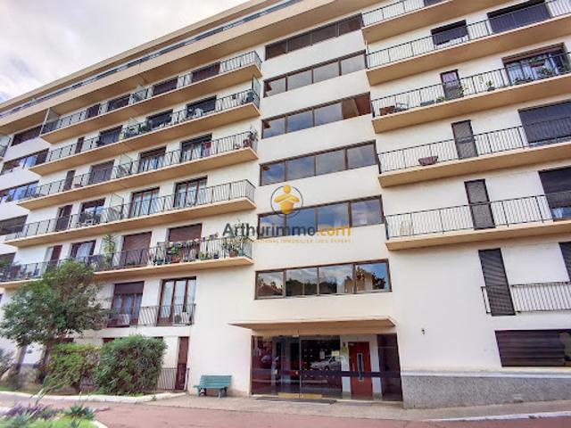 Bureau vente à Perpignan