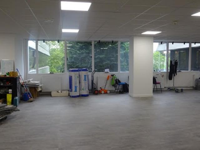 Bureau vente à Pontoise, Cergy