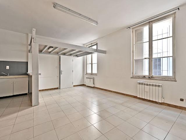 Bureau vente à Avignon
