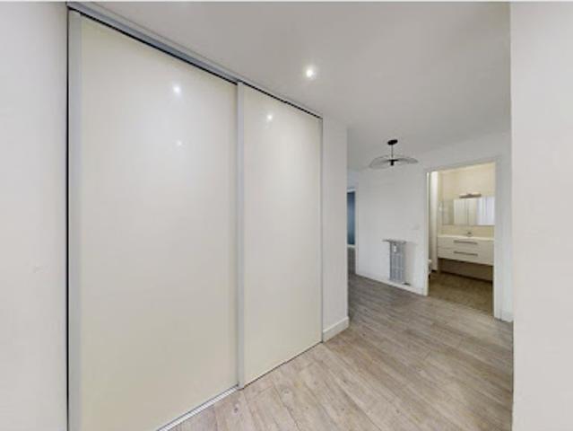 Bureau vente à Lyon, Métropole de Lyon