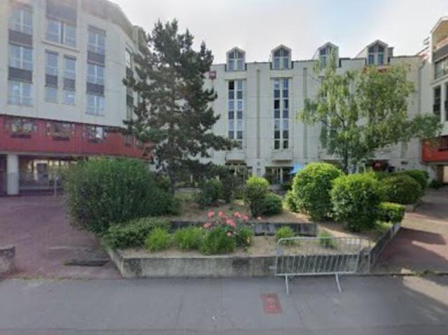 Bureau vente à Nantes