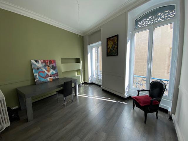 Bureau vente à Puech du Teil, Nîmes