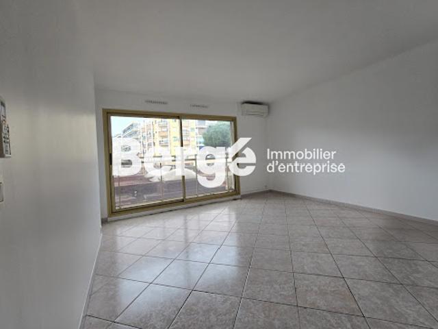 Bureau vente à France métropolitaine, Mandelieu-la-napoule