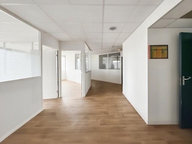 Bureau vente à Paris 17e Arrondissement, Paris