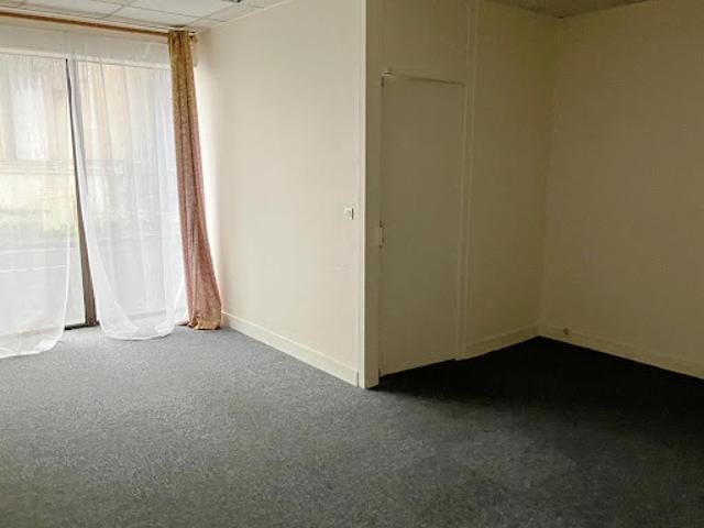 Bureau vente à Angoulême, Aignes-et-puypéroux