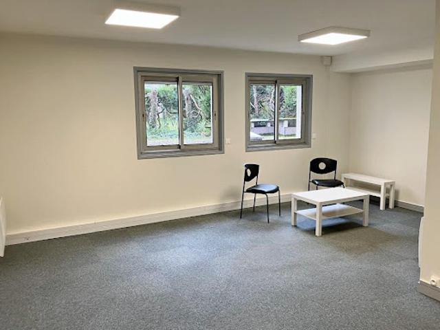 Bureau vente à Angoulême, Aignes-et-puypéroux
