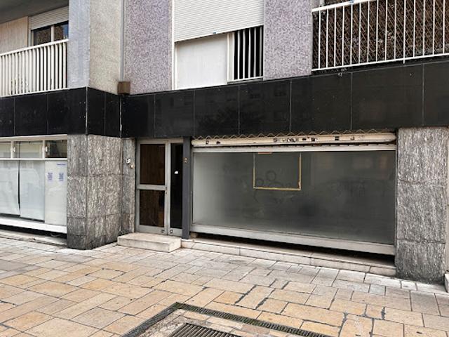 Bureau vente à Paris 15e Arrondissement, Paris