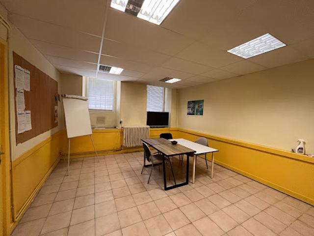 Bureau vente à Limoux