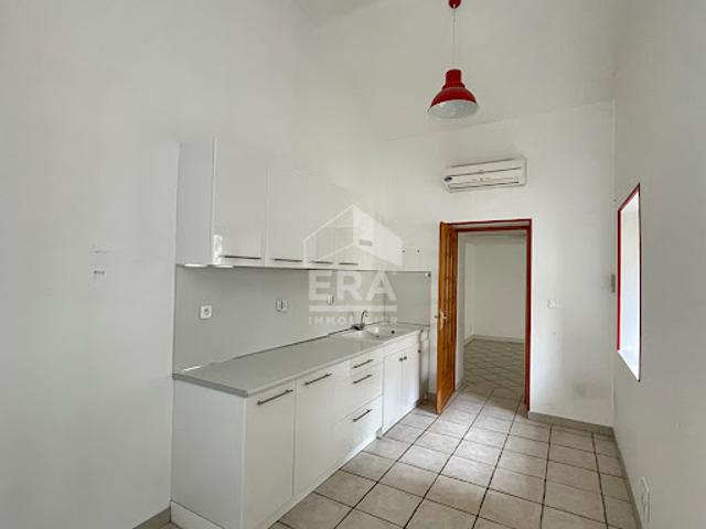 Bureau vente à Vielle Ville, Périgueux