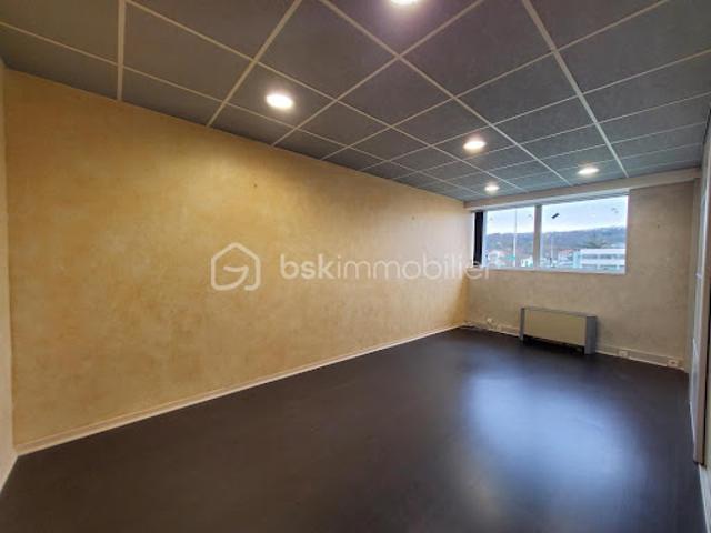 Bureau vente à Agen, Roquefort