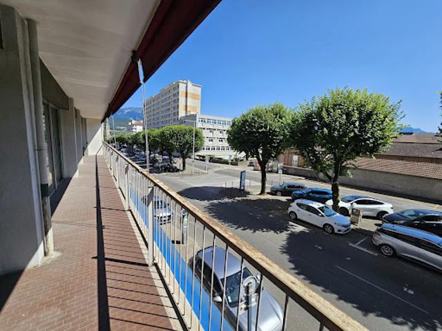Bureau vente à Grenoble, Voiron