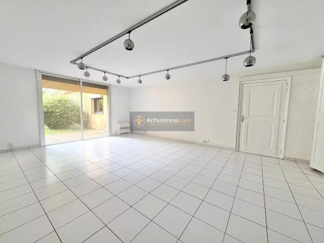 Bureau vente à Arrondissement de Draguignan, Fréjus