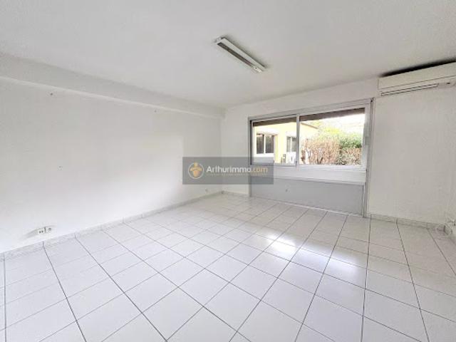 Bureau vente à Arrondissement de Draguignan, Fréjus