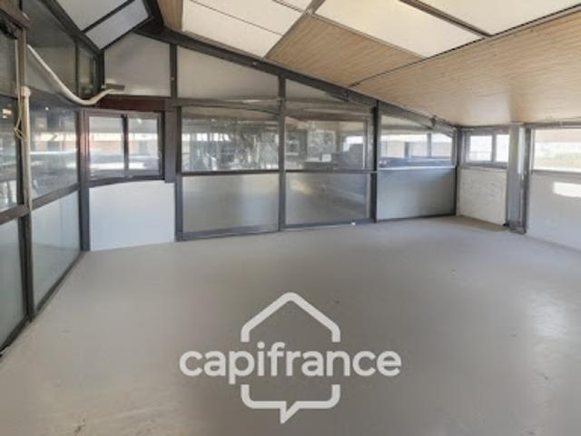 Bureau vente à Louhans-Châteaurenaud, Ouroux-sur-saône