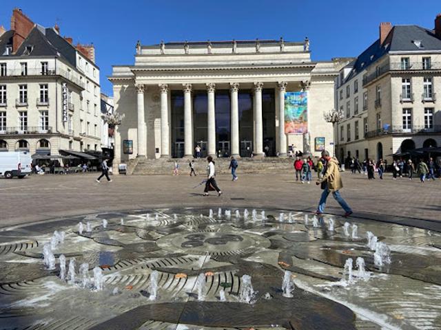 Bureau vente à Nantes