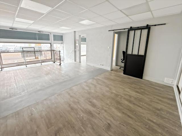 Bureau vente à Orléans
