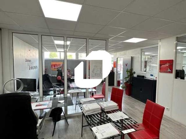 Bureau vente à Saint-Germain-en-Laye, Maule