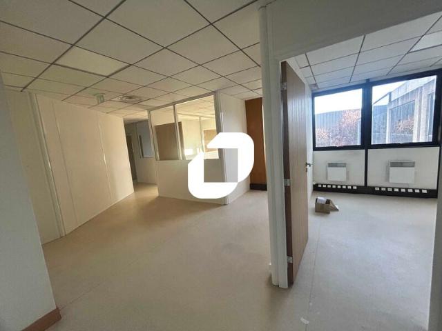 Bureau vente à Argenteuil