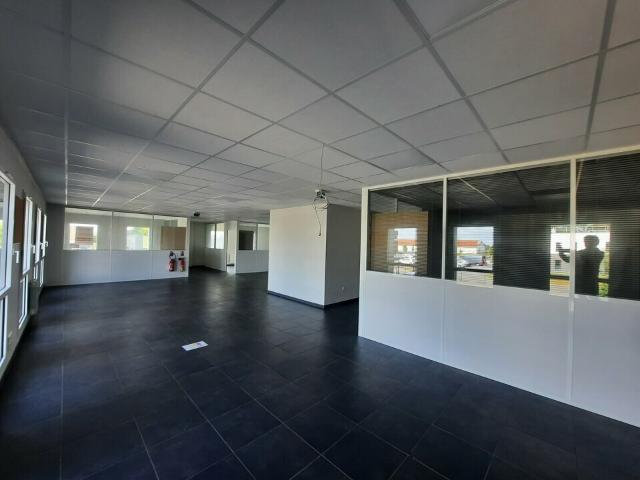 Bureau vente à Rouen, Boos