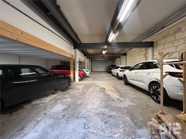 Bureau vente à Bordeaux