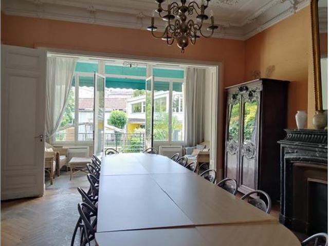 Bureau vente à Bordeaux