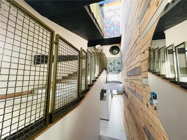 Bureau vente à Bordeaux