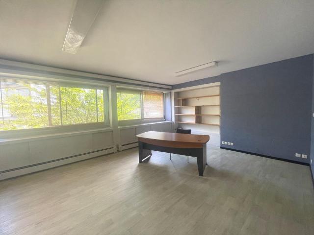 Bureau vente à Bordeaux
