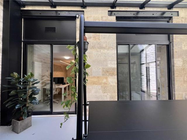 Bureau vente à Bordeaux, Port de la Lune, Bordeaux