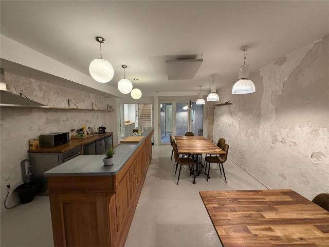Bureau vente à Bordeaux