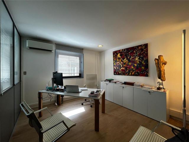 Bureau vente à Bordeaux