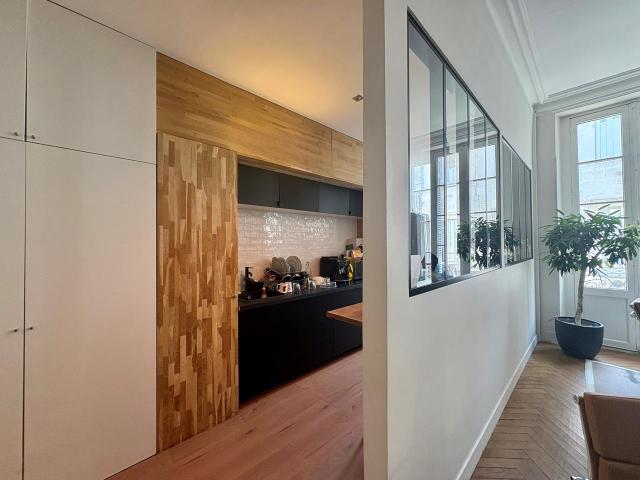 Bureau vente à Bordeaux