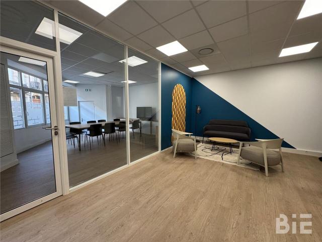 Bureau vente à Bordeaux