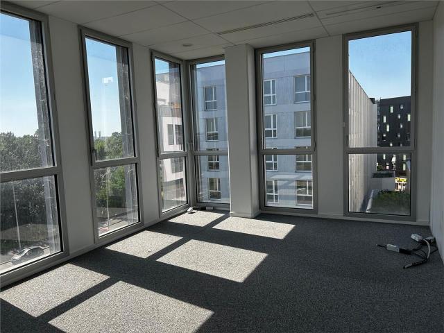 Bureau vente à Bordeaux