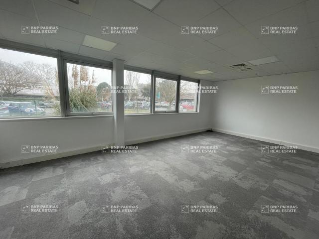 Bureau vente à Bordeaux