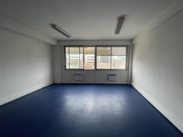 Bureau vente à Bordeaux