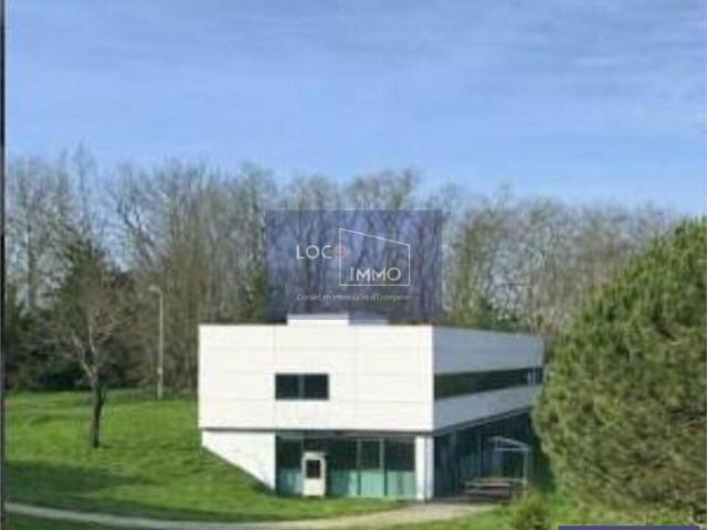 Bureau vente à Hameau de Lissandre, Cenon