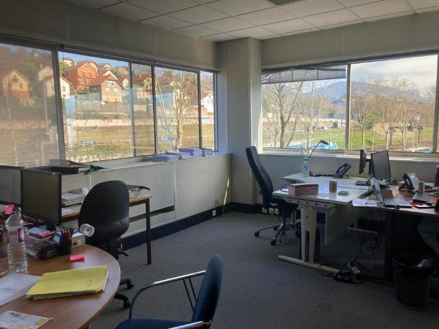 Bureau vente à Chambéry