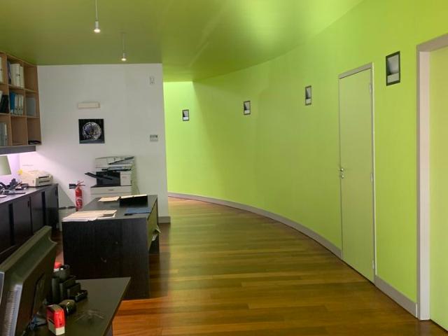 Bureau vente à Bordeaux