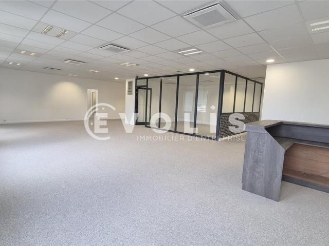 Bureau vente à Torcy, Chessy